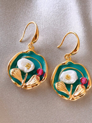 French Retro Green Oil Painting Floral Earrings, Light Luxury Palace-Style Ear Accessories, Baroque Pearl Ear Jewelry